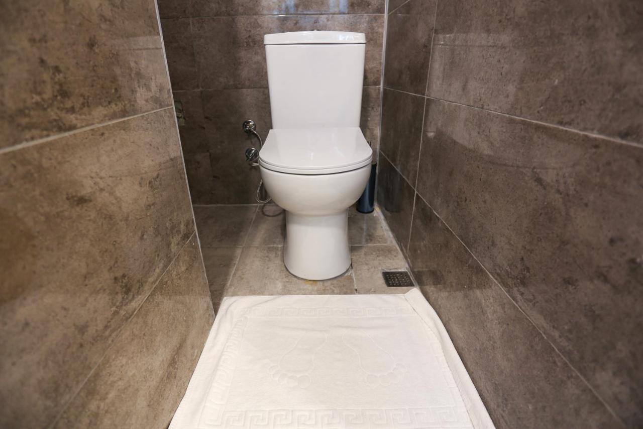 Aparthotel White Moon Hotel Suites *